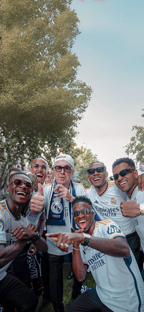 Ronaldo Madrid, Real Madrid Pictures, Beautiful Disney Quotes, Football Celebrations, Real Madrid Photos, Real Madrid Football Club, Real Madrid Logo, Ronaldo Photos, Real Madrid Team