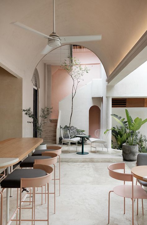 lagalá, a contemporary cultural hub by fmt studio in merida, mexico Architecture Restaurant, Merida Mexico, Minimalist Dining Room, Deco Decor, Cafe Interior Design, Luxury Homes Interior, Interior Modern, Restaurant Interior Design, Contemporary Interior Design