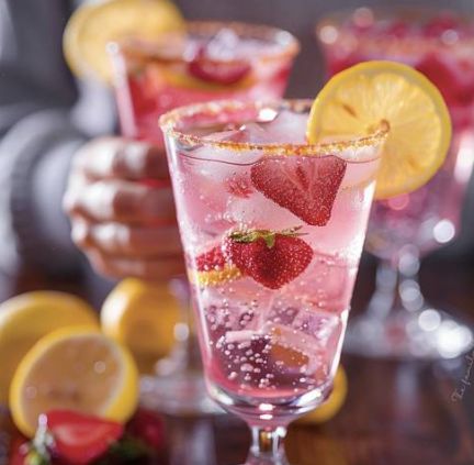 Giggle Juice Recipe, Giggle Juice, Vodka Ice, Easy Cooking Ideas, Sweet White Wine, Sliced Strawberries, Strawberry Slice, Lemon Lime Soda, Infused Vodka