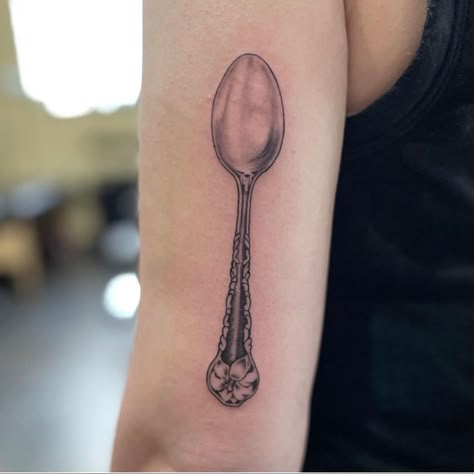 Spoon theory, mental health, vintage spoon. Silver Spoon Tattoo, Vintage Fork Tattoo, Vintage Spoon Tattoo, Antique Spoon Tattoo, Spoon And Fork Tattoo, Teaspoon Tattoo, Spatula Tattoo, Spoon Tattoo Ideas, Spoon Theory Tattoo