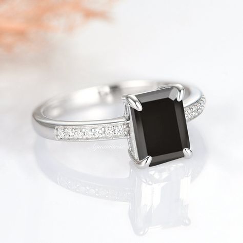 Black Onyx Ring Silver, Black Stone Ring Engagement, Ava Black, Spinel Engagement Rings, Black Spinel Ring, Ring Boy, Black Onyx Engagement Ring, Onyx Engagement Ring, Ring Inspo