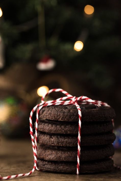 This Chocolate Shortbread Cookies recipe delivers a rich and delicate melt-in-your-mouth treat. With its crumbly shortbread texture and deep chocolate flavor, this simple recipe yields incredible results with minimal effort. Perfect for afternoon tea or a late-night snack, these cookies are sure to satisfy your sweet tooth. Chocolate Filled Shortbread Cookies, Stamped Chocolate Shortbread Cookies, Chocolate Espresso Shortbread Cookies, Chocolate Hazelnut Shortbread Cookies, Dark Chocolate Cutout Cookies, Dark Chocolate Shortbread Cookies, Chocolate Ganache Cookies, Chocolate Shortbread Cookies Recipes, Red Velvet Cake Cookies