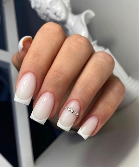 2 Year Anniversary Nails, Professional Nails For Work Business, Wedding Anniversary Nails, Anniversary Nails, Milky Nails, Classic Nails, Pearl Nails, Summer Acrylic Nails, Diamond Nails