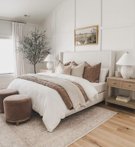 Natural Linen And White Bedding, Bed With Ivory Sheets, White Bed Frame Tan Bedding, Light Wood Bedroom, White Linen Bedding Aesthetic, Master Room Inspiration, White Bedroom Ideas, White Nuetral Bedding, Beige Upholstered Bed