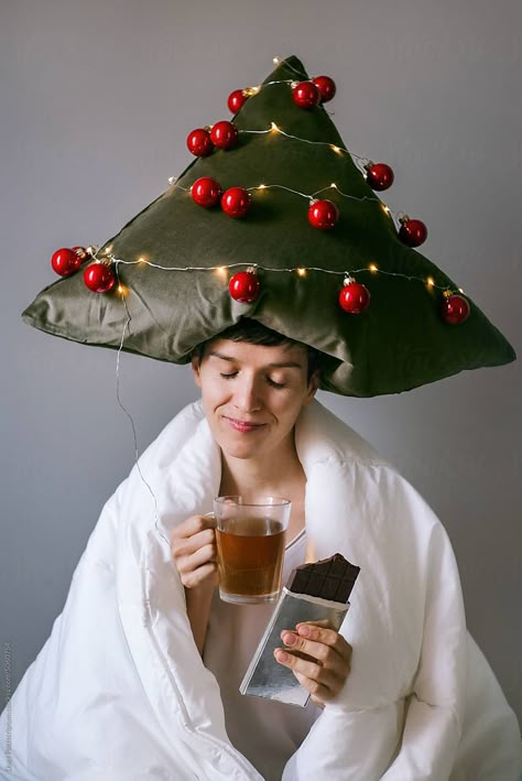 "Portrait Of A Young Woman Waiting For Christmas" by Stocksy Contributor "Duet Postscriptum" - Stocksy Thanksgiving Portraits, New Year Photo Ideas, Christmas Portrait Ideas, Christmas Photography Ideas, New Year Photoshoot, Christmas Portrait, Waiting For Christmas, Holiday Portraits, Artsy Photography