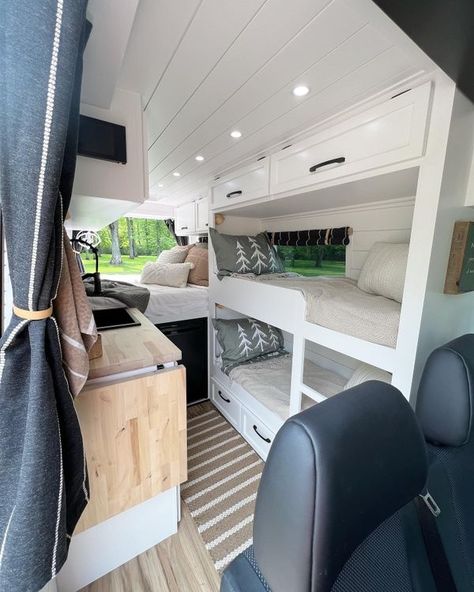 Campervan Interior Family, Family Of 4 Camper Van, Van With Two Beds, 4 Bed Campervan, Van Build For Family Of 4, Aesthetic Camper Van Interior, Camper Van 2 Beds, Camper Van Conversion Diy Family, Can Camper Conversion