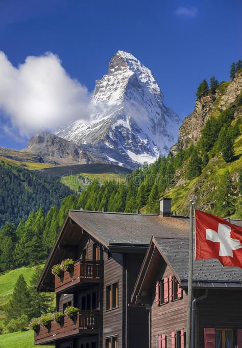 Photos Of Switzerland, Swiss Culture Aesthetic, Swisszerland Wallpaper, Switerzerland Travel, Switzerland Flag Aesthetic, Swizland Switzerland, Switerzerland Aesthetic, Swiss Culture, Swiss Country