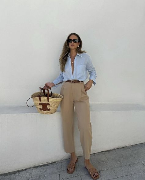 Corporate Attire Women, Chique Outfit, Fest Outfits, Business Attire Women, European Summer Outfits, Corporate Attire, Summer Work Outfits, Elegante Casual, Event Outfit