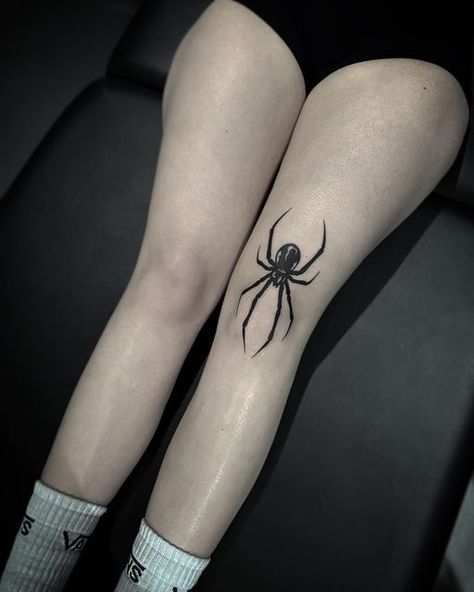 Spider Tattoo On Knee, Spider Spine Tattoos For Women, Spider Nape Tattoo, Spider On Arm Tattoo, Bat Tattoo Above Knee, Spider Tattoo For Women Leg, Spider Tattoo Symmetrical, Spider Knee Cap Tattoo, Spider Tattoo Placement Ideas