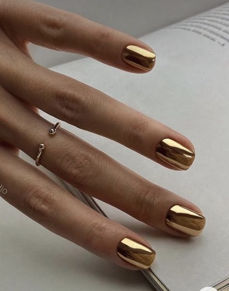 Nail Polish Ideas Easy, Nails 2025, Nails Styles, New Years Eve Nails, Golden Nails, Gold Nail Polish, Gold Nail Designs, Gold Nail, Fall Inspo