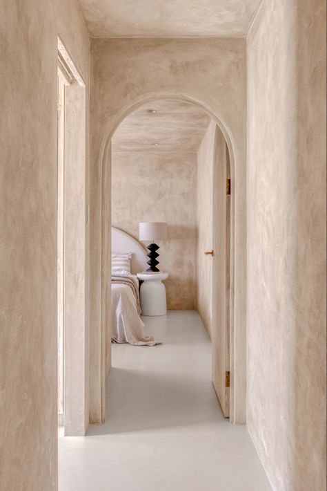 Limewash Hallway, Concrete Effect Paint, Mediterranean Style Home, Mediterranean Interior, Hallway Design, Venetian Plaster, Roatan, Mediterranean Home, Mediterranean Homes