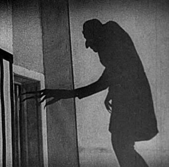 Nosferatu Classic Monsters Vintage Horror Art, Nosferatu Silhouette, Dracula Aesthetic, Goth Castle, Nosferatu 1922, Count Orlok, Old Horror Movies, Horror Inspiration, Old Horror