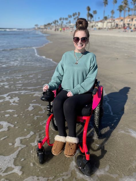 Bailey Built Wheelchairs Disabled Fashion, Wheelchairs Design, Wheelchair Fashion, Wheelchair Women, Dream Things, Power Chair, Manual Wheelchair, They See Me Rollin, Wheelchair Accessories