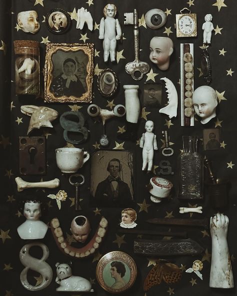 A little whimsy #trinkets #antiques #dollheads #ambrotypes #tintypes #victorian #turnofthecentury #dolleyes #spooky #goblincore #vultureculture #flatlay Vintage Trinkets Aesthetic, Oddity Aesthetic, Cabinet Of Curiosities Aesthetic, Weird Trinkets, Oddities Aesthetic, Phasmophobia Ghost, Oddity Shop, Trinkets Aesthetic, Victorian Curiosities