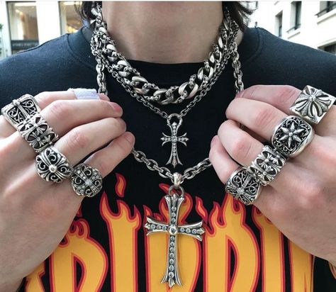 Y2k Men Jewelry, Y2k Accessories Men, Chrome Hearts Outfit Men, Chrome Hearts Chain, Y2k Chain, 2000s Accessories, Chrome Hearts Jewelry, Emo Jewelry, Biker Rings Mens