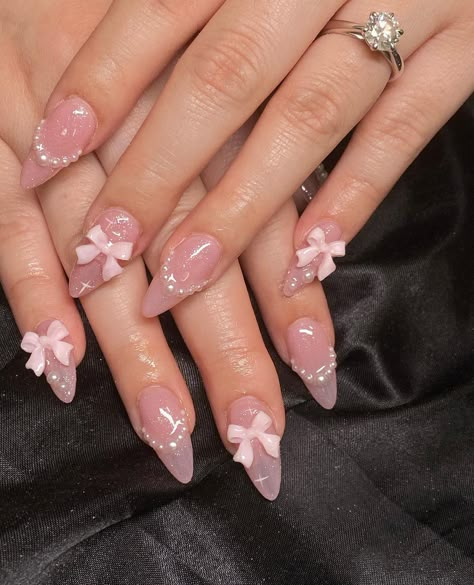 Cute Nail Inspiration Acrylic, Cute Girly Nail Ideas, Nails Pretty Design, Neutral Acrylic Nail Designs, Prom Pink Nails, Girly Nail Designs, Girly Nail Ideas, Girly Nail Art, Hands Flowers