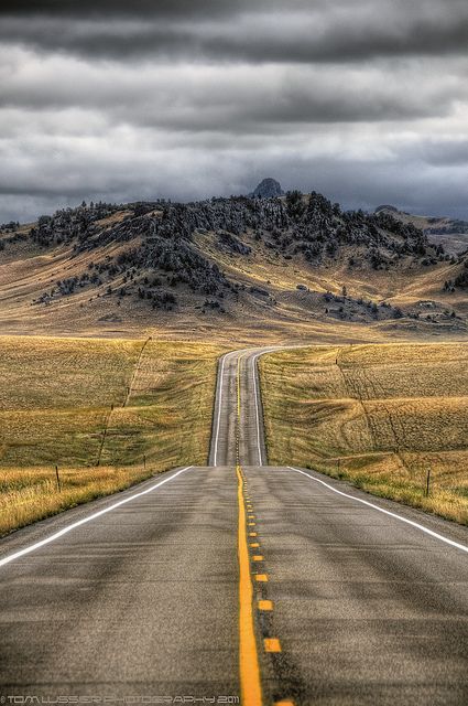 Road trip Beautiful Roads, Big Sky Country, The Road Less Traveled, In The Middle Of Nowhere, Road Less Traveled, Back Road, Middle Of Nowhere, On The Road Again, Big Sky