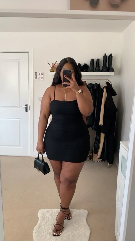 Weekend Outfit Black Women, Samanthakashh Outfits, Casual Clubbing Outfits Plus Size, Plus Size Going Out Outfits Night Club, Plus Size Baddie Outfits Going Out, 21st Birthday Outfits Plus Size, Thick Body Outfits Night Out, Plus Size Clubbing Outfits, Plus Size Outfits Black Women