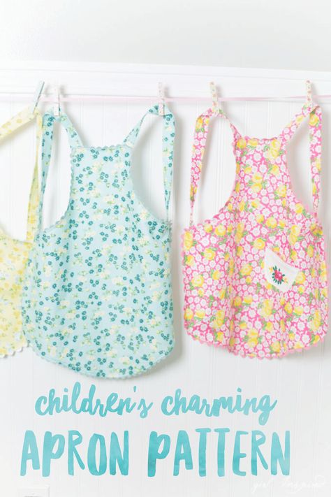 Children's Charming Apron Pattern Child Apron Pattern, Sewing Gifts For Kids, Apron Pattern Free, Kids Aprons, Toddler Apron, Apron Patterns, Apron Sewing, Apron Pattern, Childrens Aprons