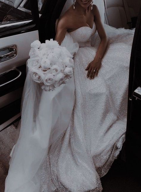 Mafia Wife, Wife Aesthetic, Cora Reilly, Dream Wedding Ideas Dresses, Wedding Goals, Wedding Pics, Dream Wedding Dresses, Ball Dresses, Fancy Dresses