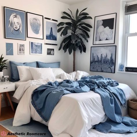 Denim Aesthetic Room Decor Idea 💙💙💙💙 #denimdecor #denimaddict #decoratingtips #roomdecor #aestheticdecor #roomgoals #aestheticroom #interiorinspo #decorinspiration #cozyvibes Room Inspo Aesthetic Blue, Blue Clean Room Aesthetic, Room Blue Aesthetic, Bedroom Aesthetic Navy Blue, Dark Blue Aesthetic Room Decor, Dark Blue And White Bedroom Aesthetic, Blue Theme Room, Travel Aesthetic Room, Navy Room Aesthetic