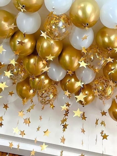 Golden Birthday Themes, Gold Theme Birthday, Golden Bday, Golden Birthday Parties, Sweet 16 Decorations, Star Theme, Star Decor, Gold Party Decorations, Prom Decor