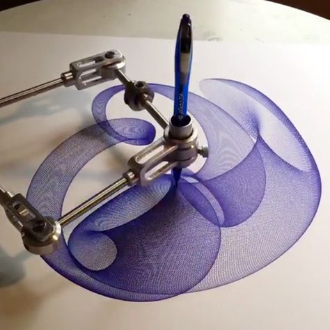 Mesmerizing Timelapses of Spiral Drawings Being Made by a Mechanical Drawing Machine via @laughingsquid Robotic Drawing, Utensils Drawing, Spiral Design Art, Brownian Motion, Robot Painting, Spiral Drawing, Mechanical Drawing, Automatic Drawing, Diy Laser Cut