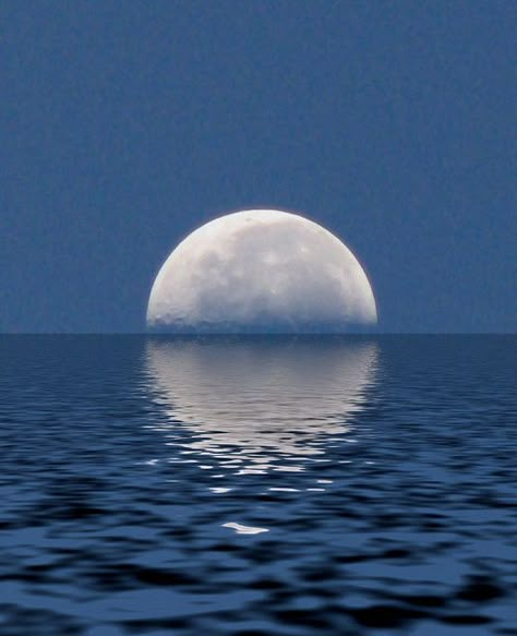 moonlight over water pictures | Moon over the Water | Flickr - Photo Sharing! Water Pictures Aesthetic, Water Pictures Photography, Moon Over Water Aesthetic, Moon On Water, Moon Setting On Water, Blue Moon Water, Moon Over Sea, Moon Over Water Photography, Pictures Of Water