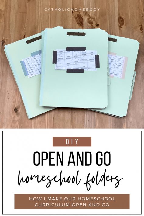 DIY open and go homeschool folders using classification folders. How I make all of our Charlotte Mason Catholic homeschool open and go. Open and go Charlotte Mason homeschooling. Homeschool Folder Ideas, Homeschool Folder System, Homeschool Laminating Projects, Diy Homeschool Room, Homeschool Workboxes, Organize Homeschool Supplies, Organization Homeschool, Homeschooling Room, Homeschool Tools