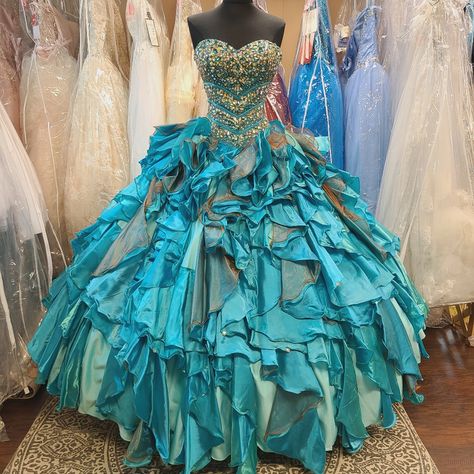 Under The Sea Wedding Dress, Teal Quince Dress, Slime Costume, Mystical Dresses, Elven Dresses, Teal Wedding Dress, Teal Quinceanera Dresses, Teal Dress For Wedding, Mal Dress