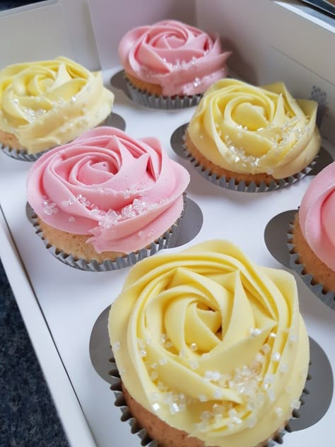 Peach Color Cupcakes, Pink And Yellow Cupcakes, Light Yellow Cupcakes, Pink Purple White Cupcakes, Purple And Pink Cupcakes Birthday, Bridal Cupcakes, Rosette Cupcakes, 21 Bday, 22 Birthday