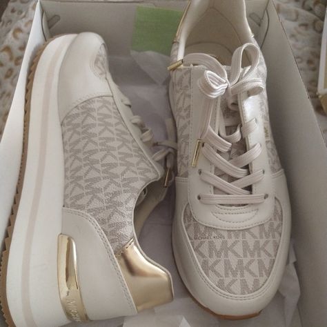 Michael Kors Sneakers! Michael Kors Sneakers, Cream And Gold, Michael Kors Shoes, Wedding Sneaker, Wedding Styles, Wedding Shoe, Tennis, Michael Kors, Sneakers