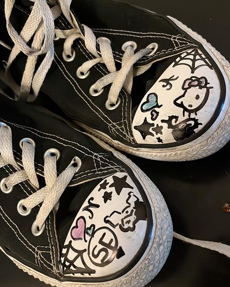 Customised my converse shoes 🫶🏼❤️ (I love you N <3) Should I start a sticker shop? I’ll do it if I get 150 votes for yes! #hellokitty #cute #sallyface #sanitysfall #doodle #drawing #art #customised #converse #aesthetic #instagram #artist Converse Marker Art, Drawing On Shoes Ideas Easy, What To Draw On Shoes, Write On Shoes, Converse With Doodles, Converse Doodle Ideas, Shoe Doodles Converse, Doodle Converse, Drawing On Shoes Ideas