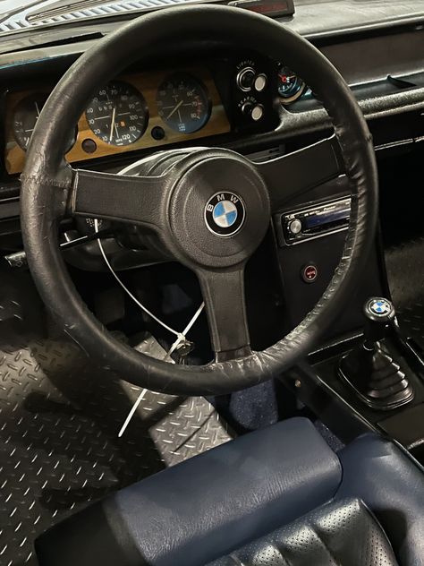 Old Bmw Aesthetic, Old Bmw Cars, Steph Core, Old Bmw, Bmw Old, Bmw Convertible, Bmw Interior, Cars Bmw, Bmw Wallpapers