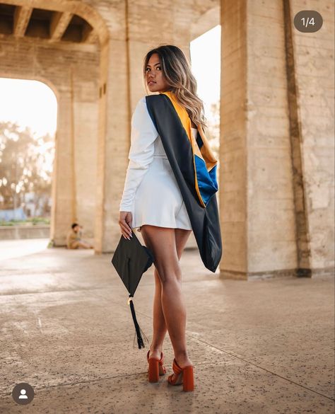 Masters Degree Grad Pictures, Masters Grad Photoshoot, Masters Cap And Gown, Master’s Graduation Photoshoot, Masters Hood Graduation Pictures, Mba Photoshoot Ideas, Indian Senior Pictures, College Masters Graduation Pictures, College Graduation Pictures Masters