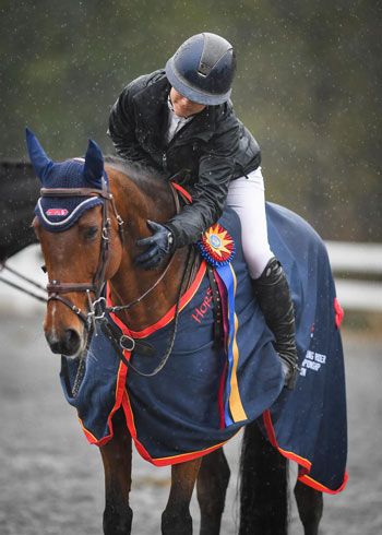 Congratulations to Erin Sylvester for her win in The Dutta Corp./@USEquestrian CCI4*-L Eventing National Championship, Mia Farley for her win in the USEF Young Rider Eventing National Championship, and to Woods Baughman for his win in The Dutta Corp./USEF CCI3*-L Eventing National Championship at 2019 Fair Hill International. Despite the rain, it was a good day for eventing.  Photo Courtesy USEF/Taylor Pence #eventing #useventing #threedayevent #fairhillinternational #usequestrian #horses Winning Horse Show, Horse Riding Competition Aesthetic, Eventing Aesthetic, Horse Show Aesthetic, Showjumping Aesthetic, Winning Aesthetic, Horse Eventing, Horse Show Ribbons, Irish Sport Horse