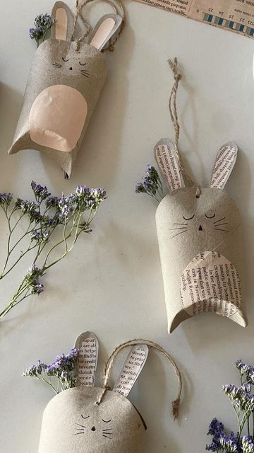 Paper Roll Easter Crafts, Toilet Paper Roll Crafts Flowers, Toilet Paper Easter Crafts, Toilet Paper Bunny Craft, Toilet Roll Bunny, Toilet Paper Roll Crafts Spring, Toilet Paper Roll Bunnies, Toilet Paper Butterfly Craft, Upcycling Ideas For Kids