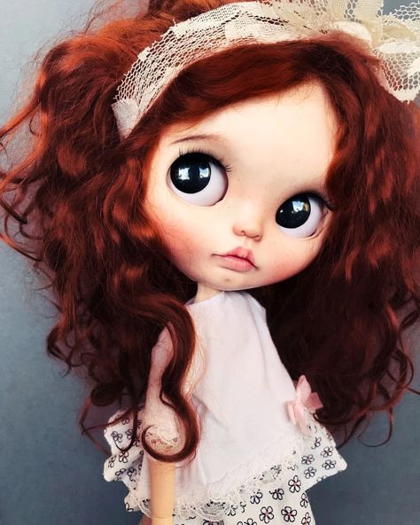 Weird Girl, Red Curly Hair, Bright Red Hair, Dark Eyes, Teenage Dream, Blythe Doll, Cutie Patootie, Brown Eyes, Blythe Dolls