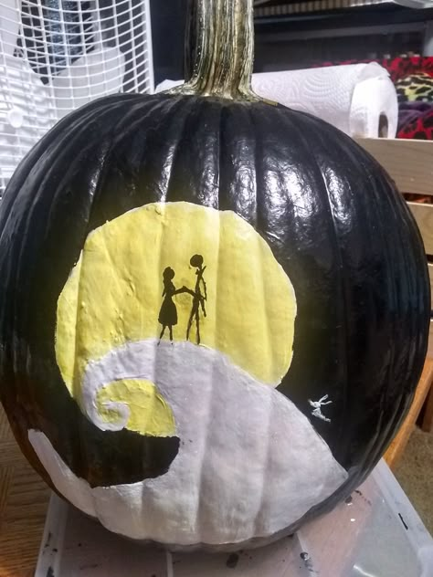 Cute Painted Pumpkin Ideas, Disney Pumpkin Painting, Pumpkin Inspo, Painted Pumpkin Ideas, Pumpkin Paint, Pumpkin Paintings, Nightmare Before Christmas Pumpkin, Jack Skellington Pumpkin, Halloween Pumpkin Crafts