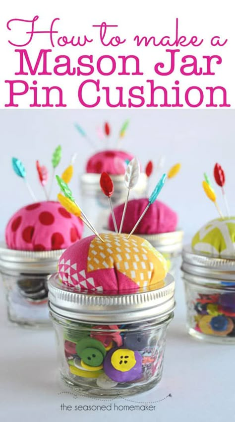 Mason Jar Pin Cushion, Jar Pin Cushion, Mason Jar Sewing Kit, Cushion Tutorial, Diy Craft Room, Trendy Sewing, Do It Yourself Crafts, Crafts To Make And Sell, Craft Room Organization