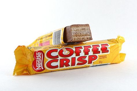 10 Canadian chocolate bars you won’t find south of the border Coffee Crisp Bar, Hot Chocolate Pictures, Canadian Chocolate Bars, Canadian Snacks, Canadian Candy, Chocolate Shakeology Recipes, Coffee Crisp, Kraft Dinner, Nestle Coffee