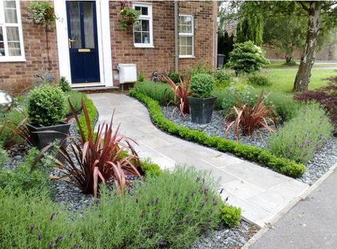 Front Garden Front Garden Driveway, Small Front Garden Ideas, Small Front Garden, Garden Ideas Driveway, Garden Ideas Uk, Front Path, Small Front Gardens, Kerb Appeal, Front Garden Ideas