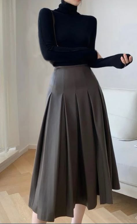 High Waisted Pencil Skirt Long, Black Turtleneck With Long Skirt, Turtleneck Outfit With Skirt, Turtleneck Sweater With Skirt, Long Box Pleated Skirt, Black Turtleneck With Skirt, Turtleneck With Long Skirt, Black Turtleneck Outfit Skirt, Black Turtleneck And Skirt