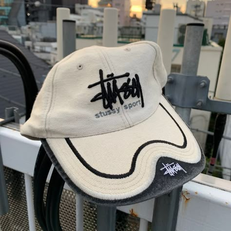 Stussy Cap, Streetwear Caps, Dope Hats, Street Fashion Men Streetwear, Sport Hat, Cool Fits, Streetwear Men Outfits, Cool Hats, Vintage Streetwear