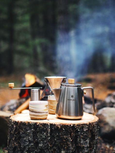 Camping Lifestyle, Camping Inspiration, Camping Photography, Camping Aesthetic, Camping Coffee, Campfire Cooking, Snow Peak, Camping Lanterns, Winter Camping