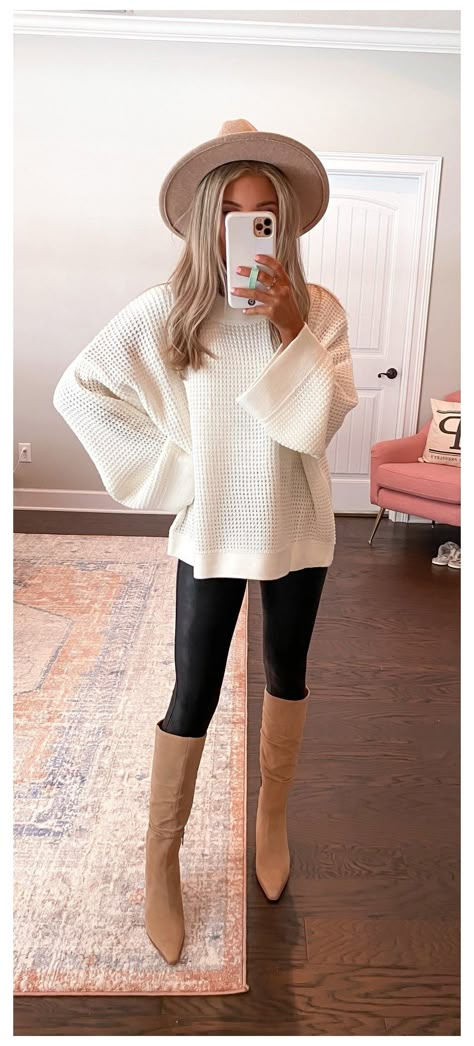 d72fbbccd9fe64c3a14f85d225a046f4desc43155301ri Outfits Leggins, Pant Outfits, Leather Leggings Outfit, Look Legging, Nashville Outfits, Leather Outfits, Legging Outfits, School Looks, Fall Winter Style