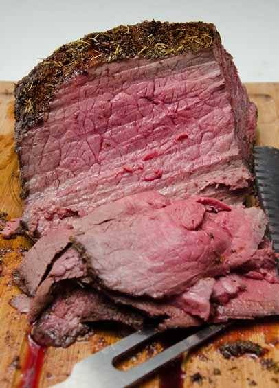 Brisket In Instant Pot, Brisket In Air Fryer, Reheat Brisket, Brisket In Oven, Pit Beef, Bison Recipes, Beef Roasts, Kaiser Rolls, Bbq Sausage