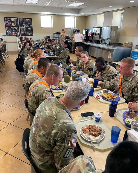 U S Army Soldiers, Military Breakfast, Army Pics Soldiers, Paul Lacamera, Dr Mike Instagram, Kim Castro, Military Update, Army Pictures, Korean Army