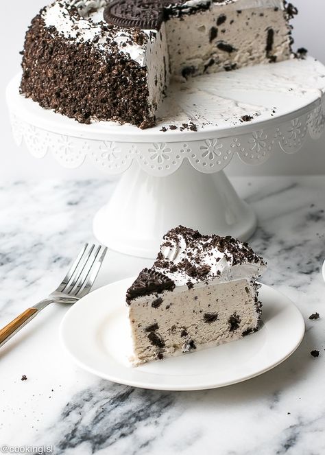 Oreo Ice Cream Cake {No Recipe} - Cooking LSL Oreo Ice Cream Cake Recipe, Oreo Ice Cream Cake, I Love Ice Cream, Cream Cake Recipe, Ice Cream Cake Recipe, Oreo Ice Cream, Whipped Frosting, Ice Cream Cakes, Love Ice Cream