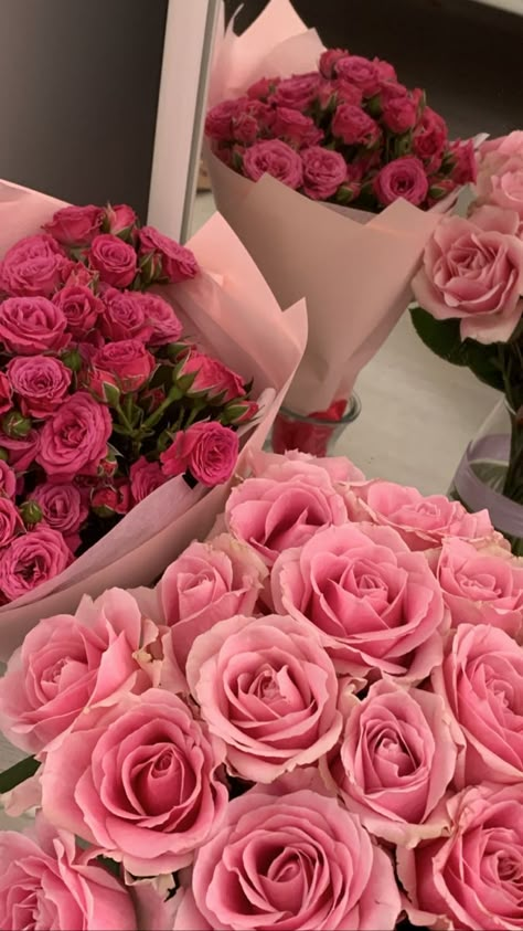 Pastel Pink Aesthetic Photos, Cute Girly Things Aesthetic, 2025 Vision Board Flowers, Rose Aesthetic Couleur, Pink And Girly Aesthetic, Aesthetic Pink Stuff, Getting Flowers Aesthetic, Flower Business Aesthetic, Rose Scent Aesthetic